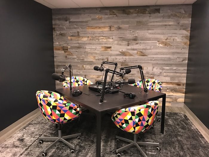 q need suggestions regarding podcast studio design at home