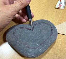 Start keeping your eyes peeled for a heart-shaped rock to copy this sweet upcycle