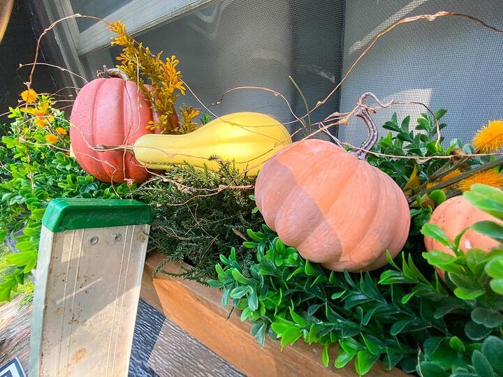 idias para decorar a varanda da frente e plantadores no outono