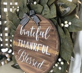 s 13 adorable thanksgiving ideas to try next month, Her rustic decor piece