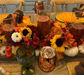 s 13 adorable thanksgiving ideas to try next month, This lovely floral centerpiece