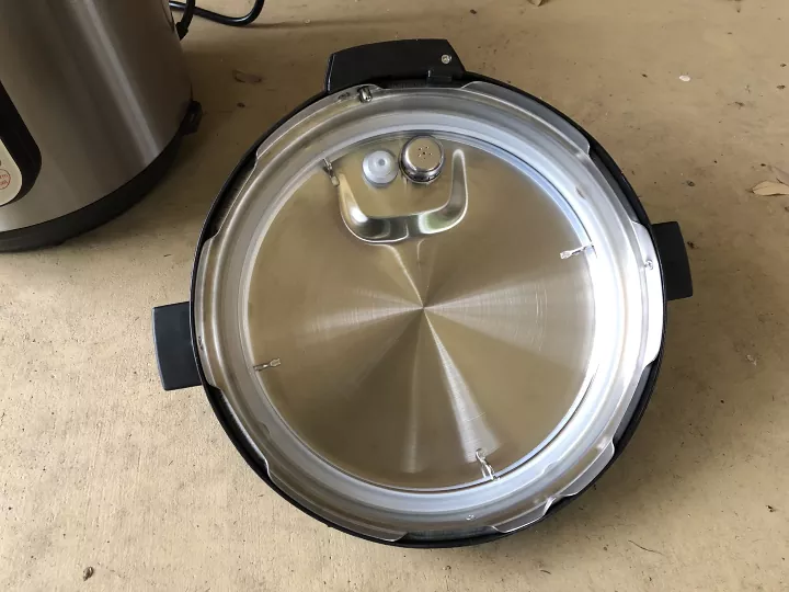 how to clean an instant pot inside and out, inside of an Instant Pot lid