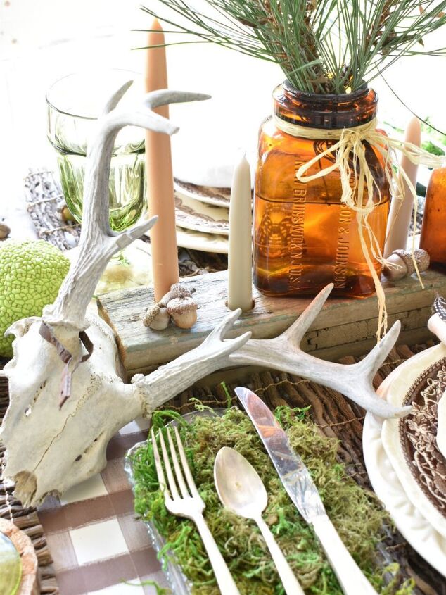 how to create a woodsy tablescape for fall