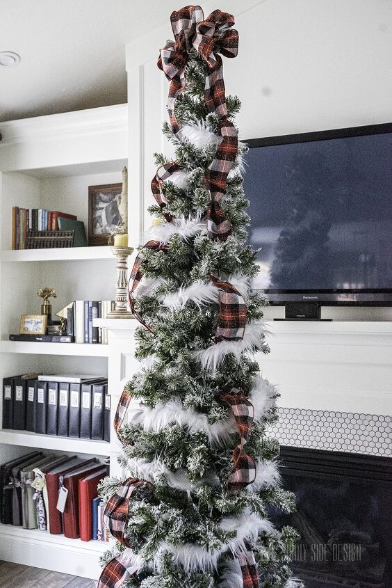 the best ideas for christmas tree decorating with unique elements