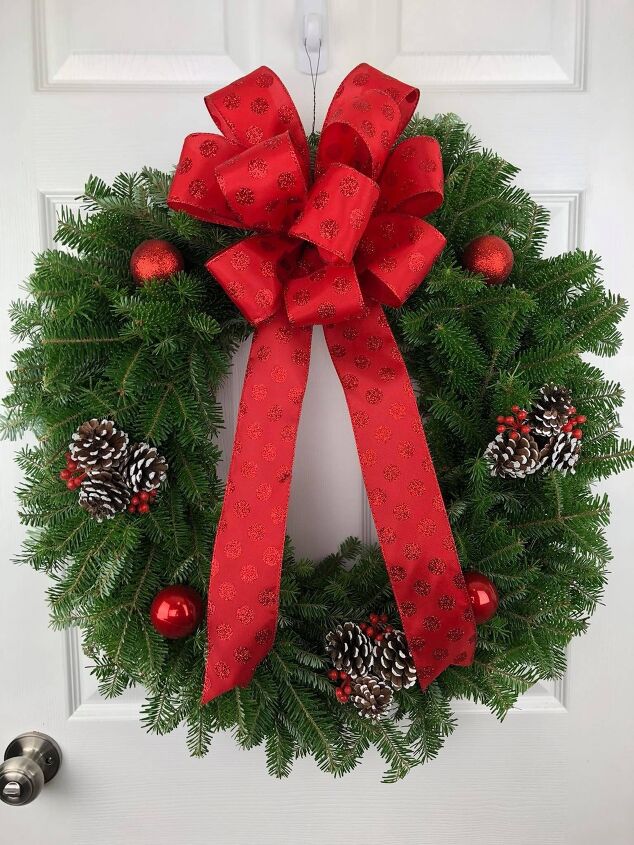 s 9 clever ways to fake high end holiday decor in your home, His classic evergreen wreath