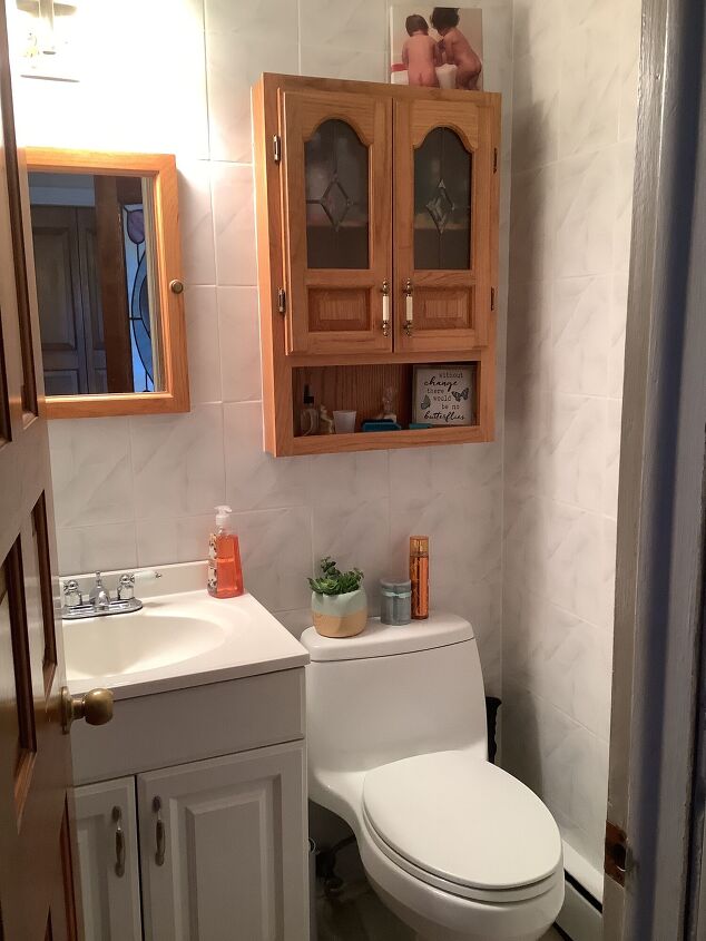 q how to redo small powder room
