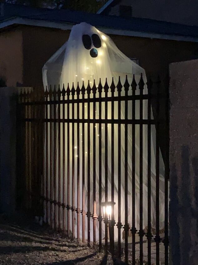 12 foot ghost for halloween yes