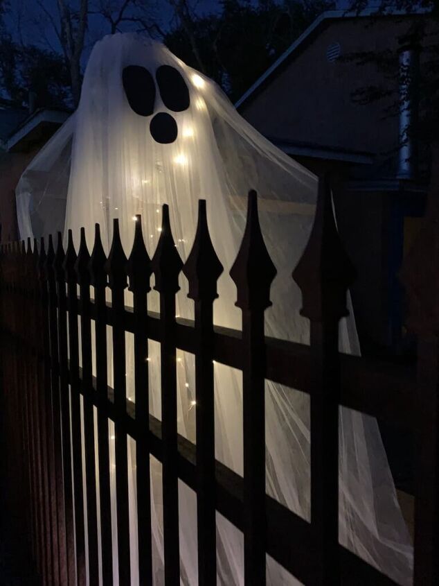 12 foot ghost for halloween yes