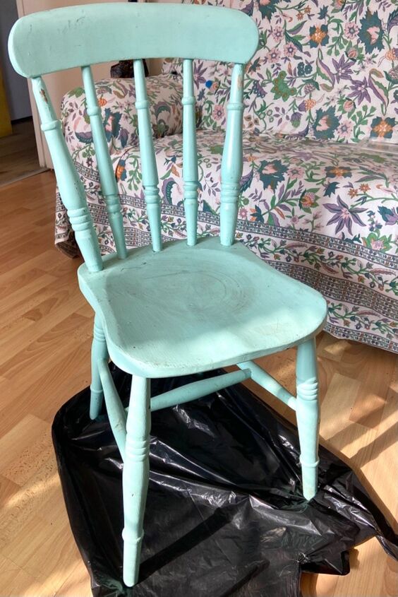 cmo transformar una silla vieja en una pieza de patchwork, Silla antigua