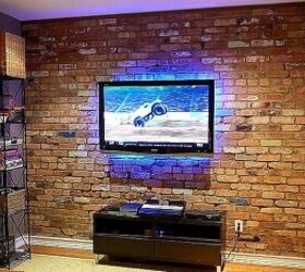 12 maneras inspiradoras de decorar alrededor de un televisor, Como construir una pared interior de ladrillo recuperado