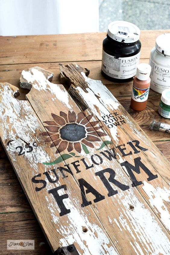 build a cute fall sunflower sign with shelf from fence pickets, How to stencil