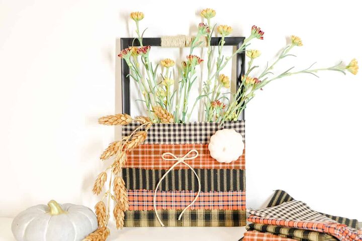 los 15 mejores trucos para ahorrar dinero en la decoracin de otoo, Bolsillo de flores de marco reciclado