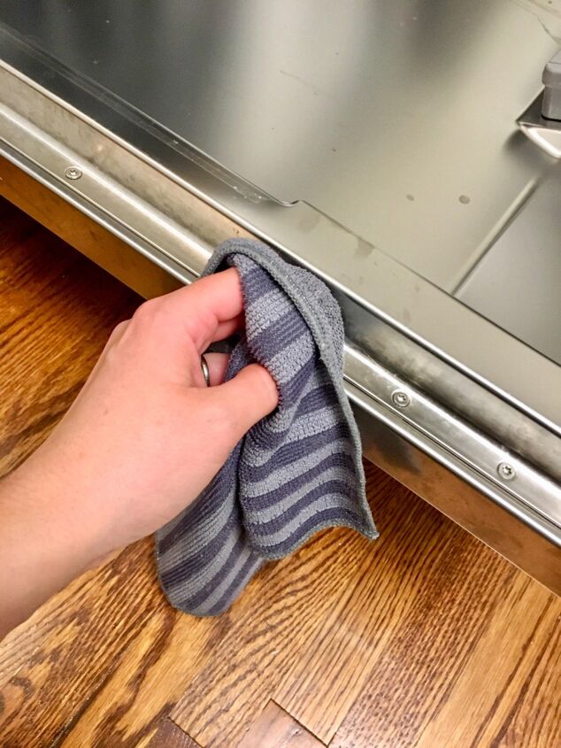 how to deep clean a dishwasher in 3 easy steps