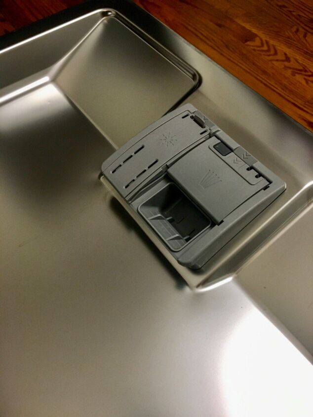 how to deep clean a dishwasher in 3 easy steps