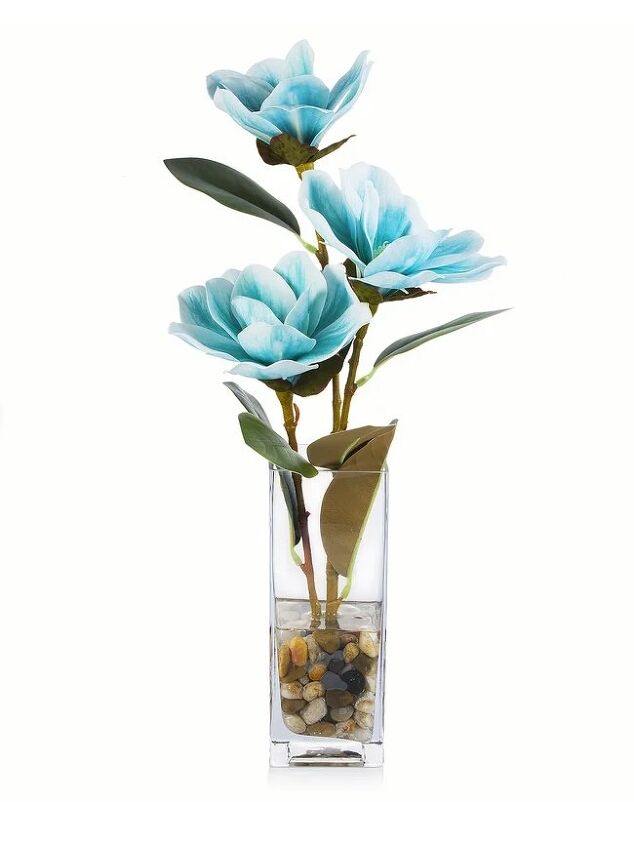 hortalias artificiais colocadas em um vaso de vidro com epxi, gua e seixos falsos B