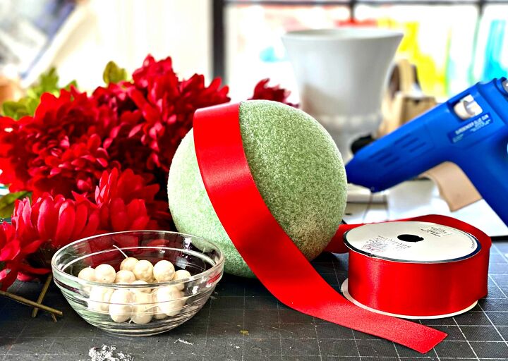 how to make a 5 minute holiday centerpiece