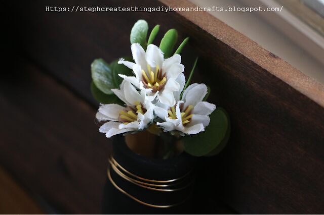 diy design decorativo de flores penduradas com vasos de madeira