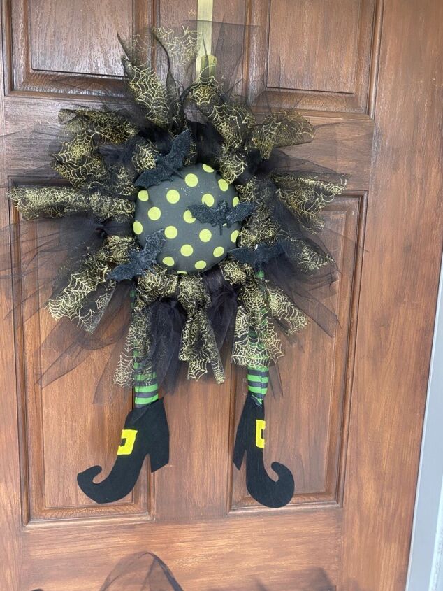 How to Craft a Whimsical Witch’s Bottom Wreath