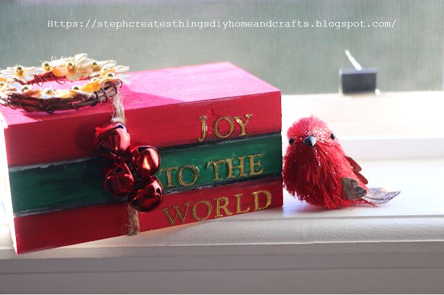 decoracin navidea de pila de libros diy