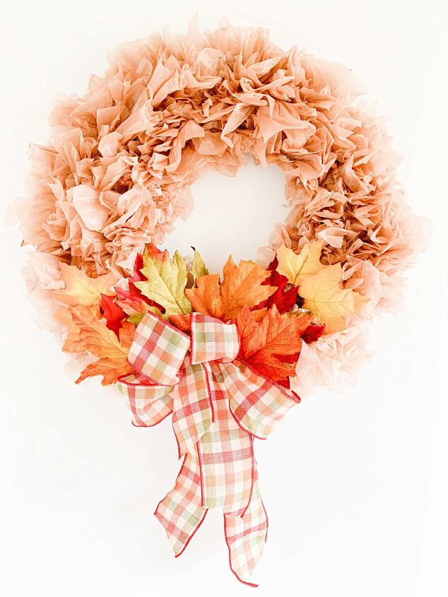 easy and cheap plastic bag wreath