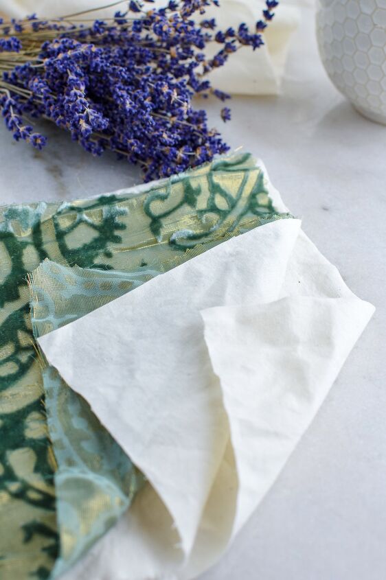 diy aromatherapy rice bags for eyes hot or cold eye pillows