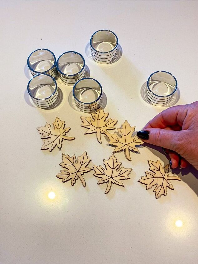 these diy gold napkin rings are a gorgeous and easy napkin ring craft