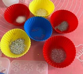 How 6 cupcake liners filled with glitter end up making her tree sparkle