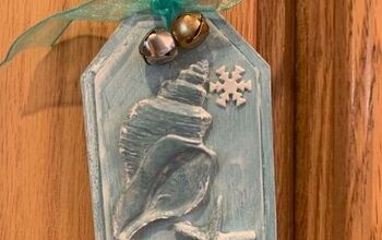  Decorações de Natal praianas feitas com etiquetas de madeira e argila de secagem ao ar.