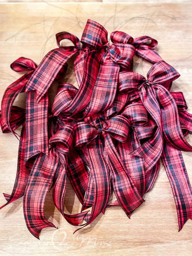 how to make an easy christmas bow