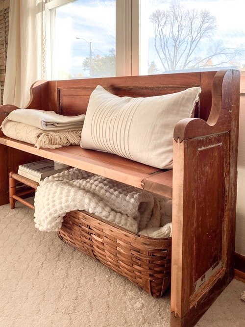 how to build a bench from an old door