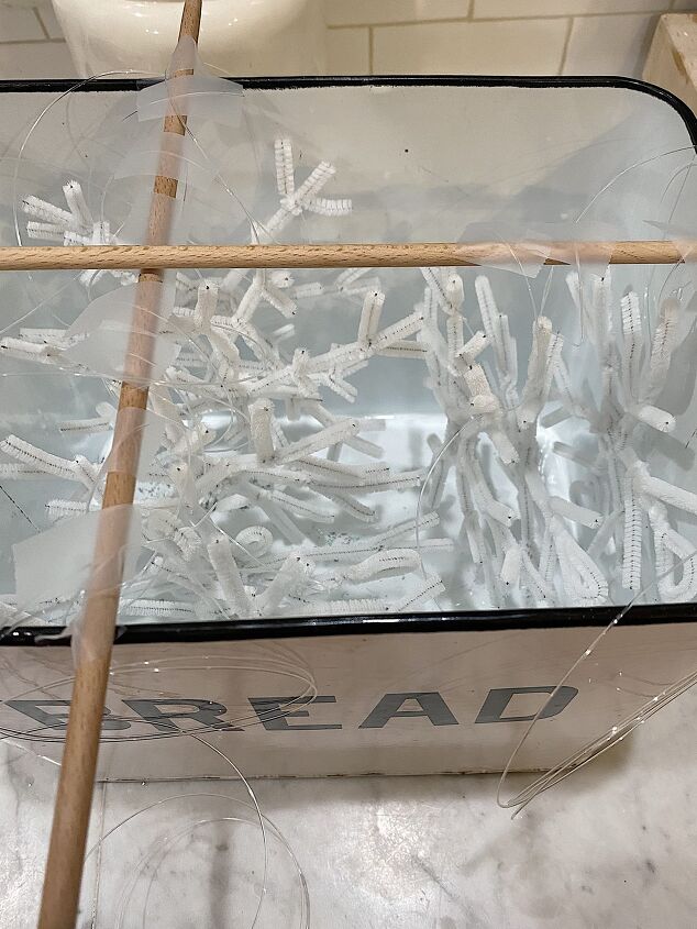 how to make crystal snowflake ornaments