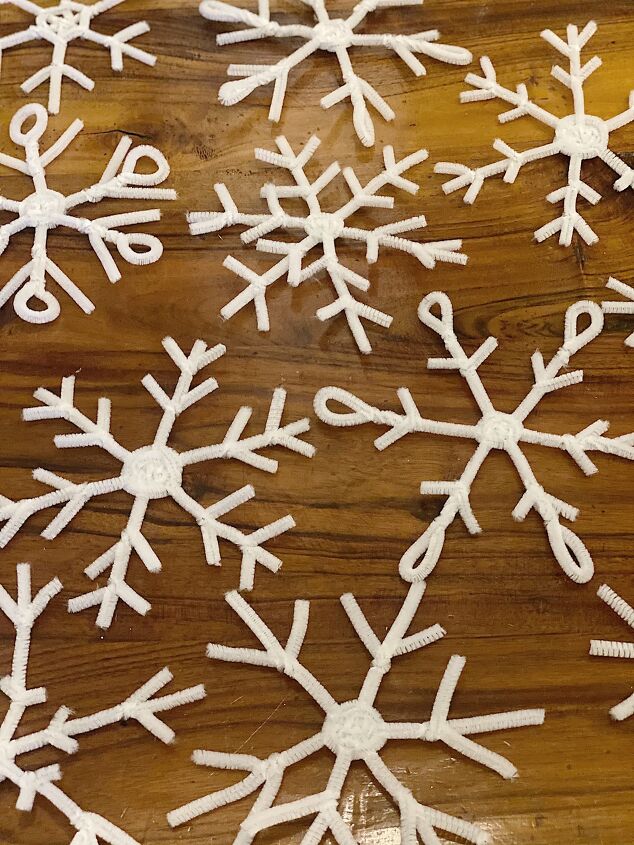 how to make crystal snowflake ornaments