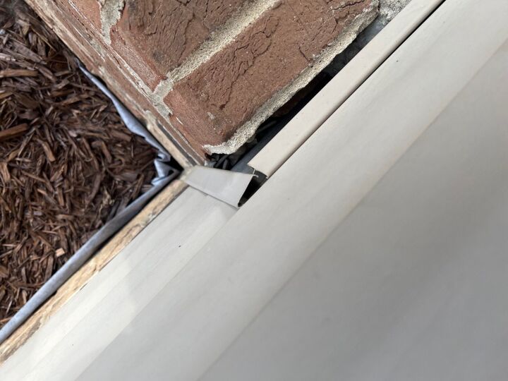 q fix a gap in my porch