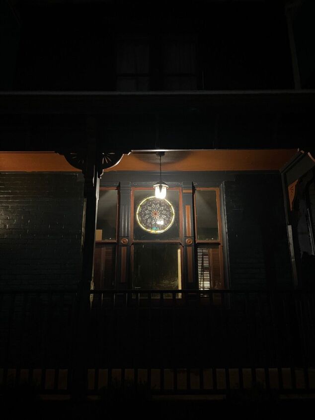 q how to evenly backlight circular stained glass window hanging