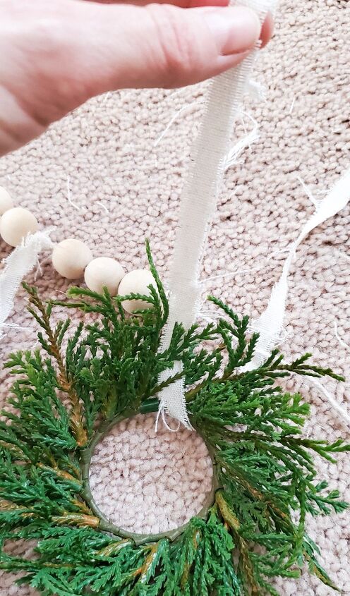 diy beaded christmas garland using dried oranges and wreaths