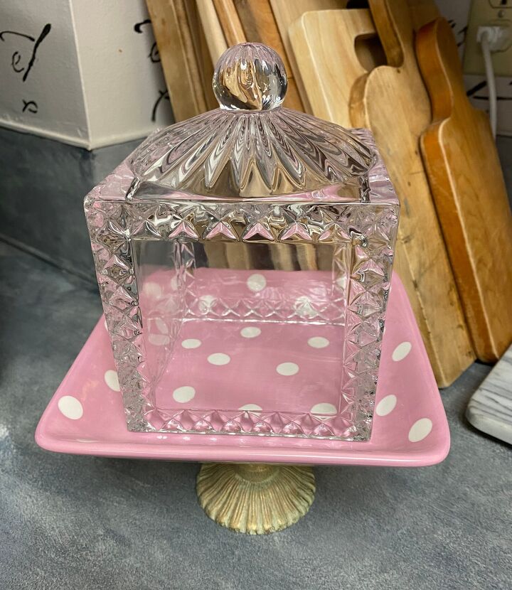 easy thrifted diy pink cupcake stand