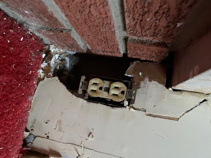 q how do i fix this hole