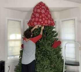 The hilarious reason some people are putting hats on their Christmas trees