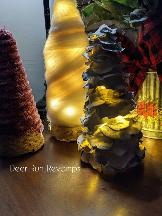 rboles de navidad de espuma de 3 maneras diferentes, Con luces de hadas