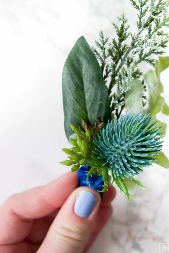 how to make a boutonniere, green boutonniere