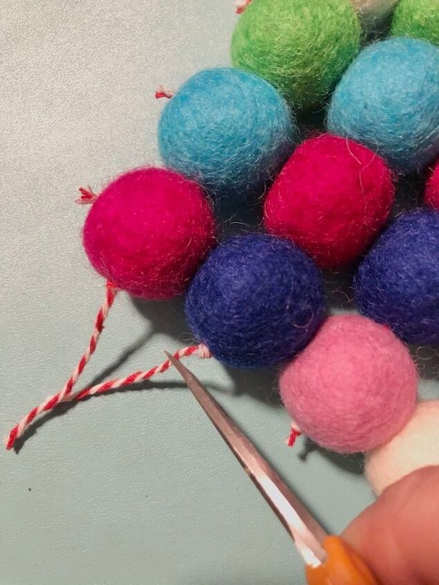 how to make a felted wool ball trivet a gift to give and keep