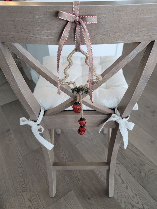 mini chair wreath alternative