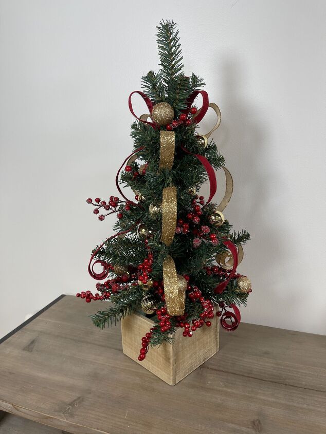 14 ideas de decoracin navidea de ltima hora hechas con hallazgos de la tienda del, rbol de cintas en miniatura