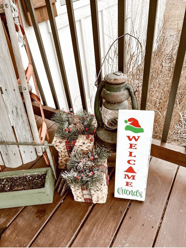 diy christmas sign, Here it is all finished on my porch