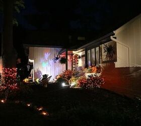 outdoor holiday decor tour a classic christmas look, Check out this year s exterior Halloween decor tour