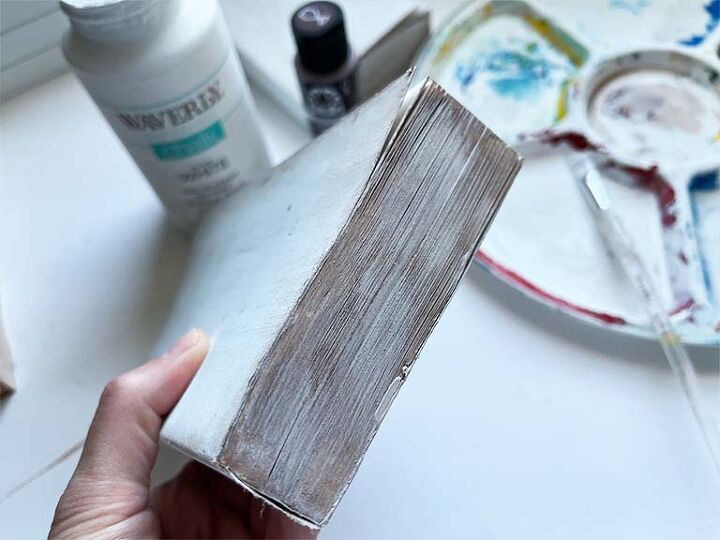 how to distress dollar store books with chalk paint