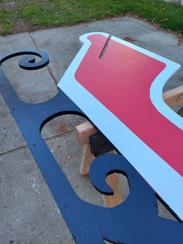 santa sleigh for your yard or parade, Trim painting
