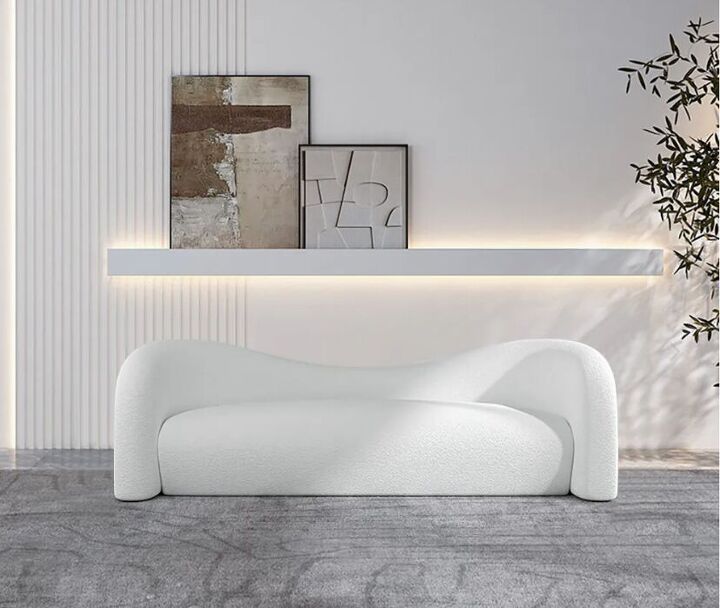 estos son los 5 mejores sofs de homary de 2022, sof blanco moderno contra una pared blanca