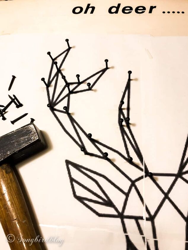 como fazer uma cabea de veado de natal de string art