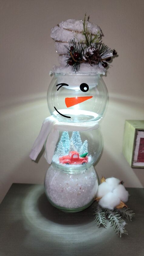 boneco de neve iluminado diy usando itens da dollar tree